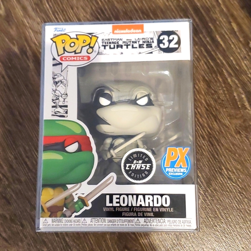 🖤Teenage Mutant Ninja Turtles #32 Leonardo Funko Pop B&W CHASE Limited Edition